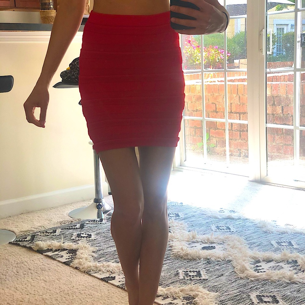 Revolve Red ASTR SZ M tights skirt